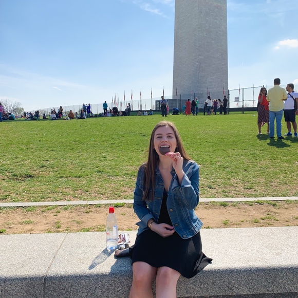 Meet your Posher, Billie Rae - Picture 4 of 8